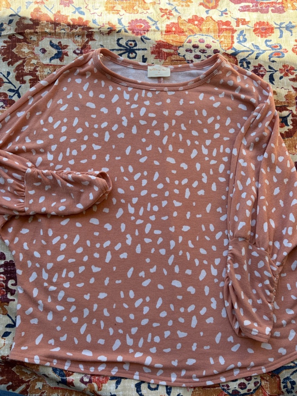 Lightweight Women's Dot-Print Long Sleeve Top - Dusty Rose